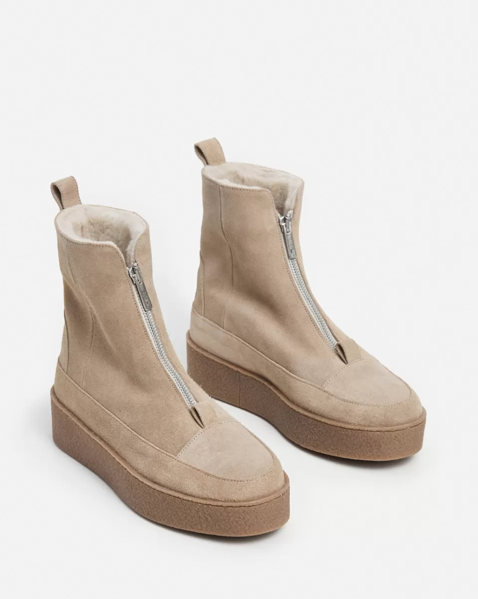 Seduttivi Stivaletti Amelia in Pelle Scamosciata - Tocco di Eleganza Quotidiana