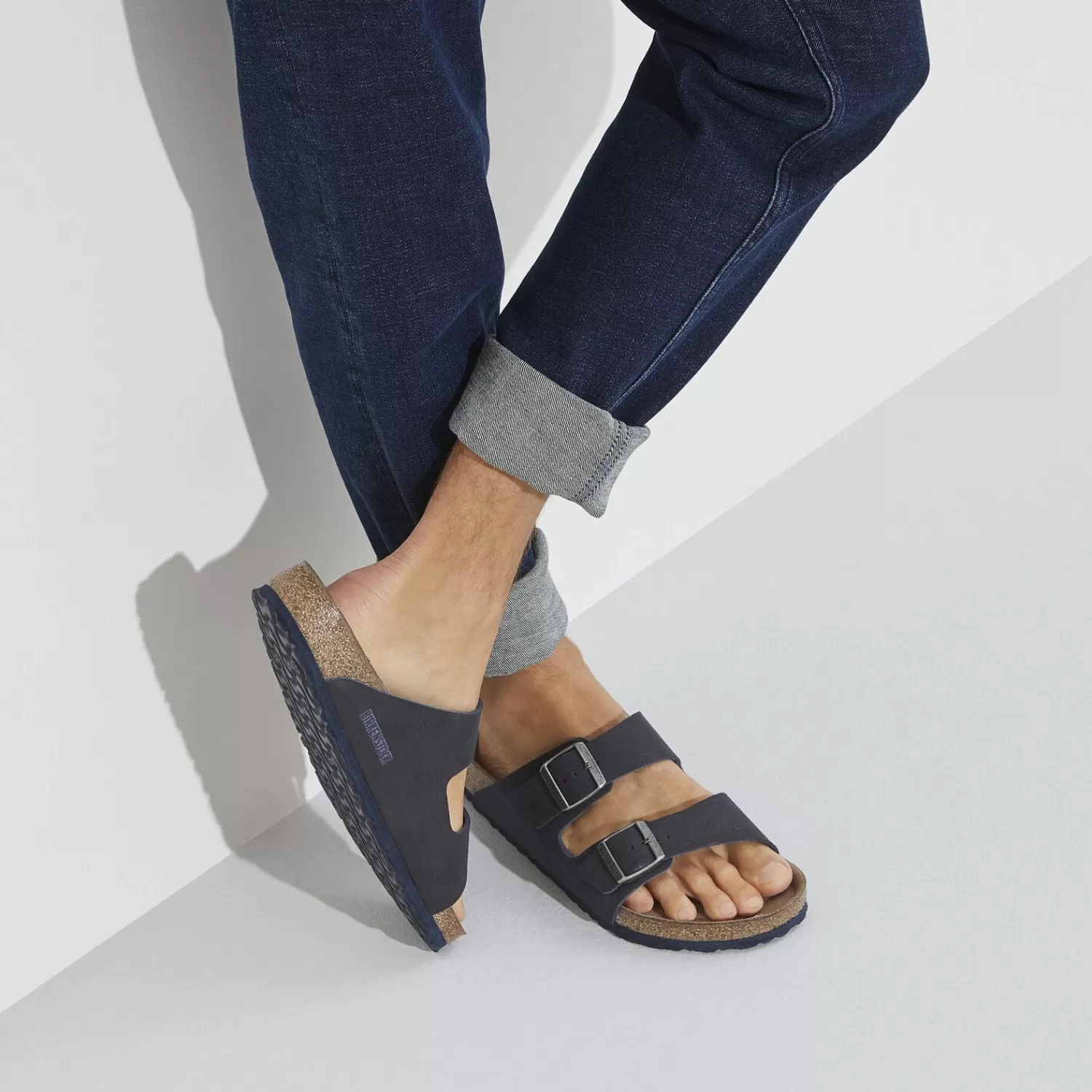 Sandali Birkenstock Arizona Vegan Uomo con Cinturino Doppio Regolabile - Design Ergonomico e Suola Morbida
