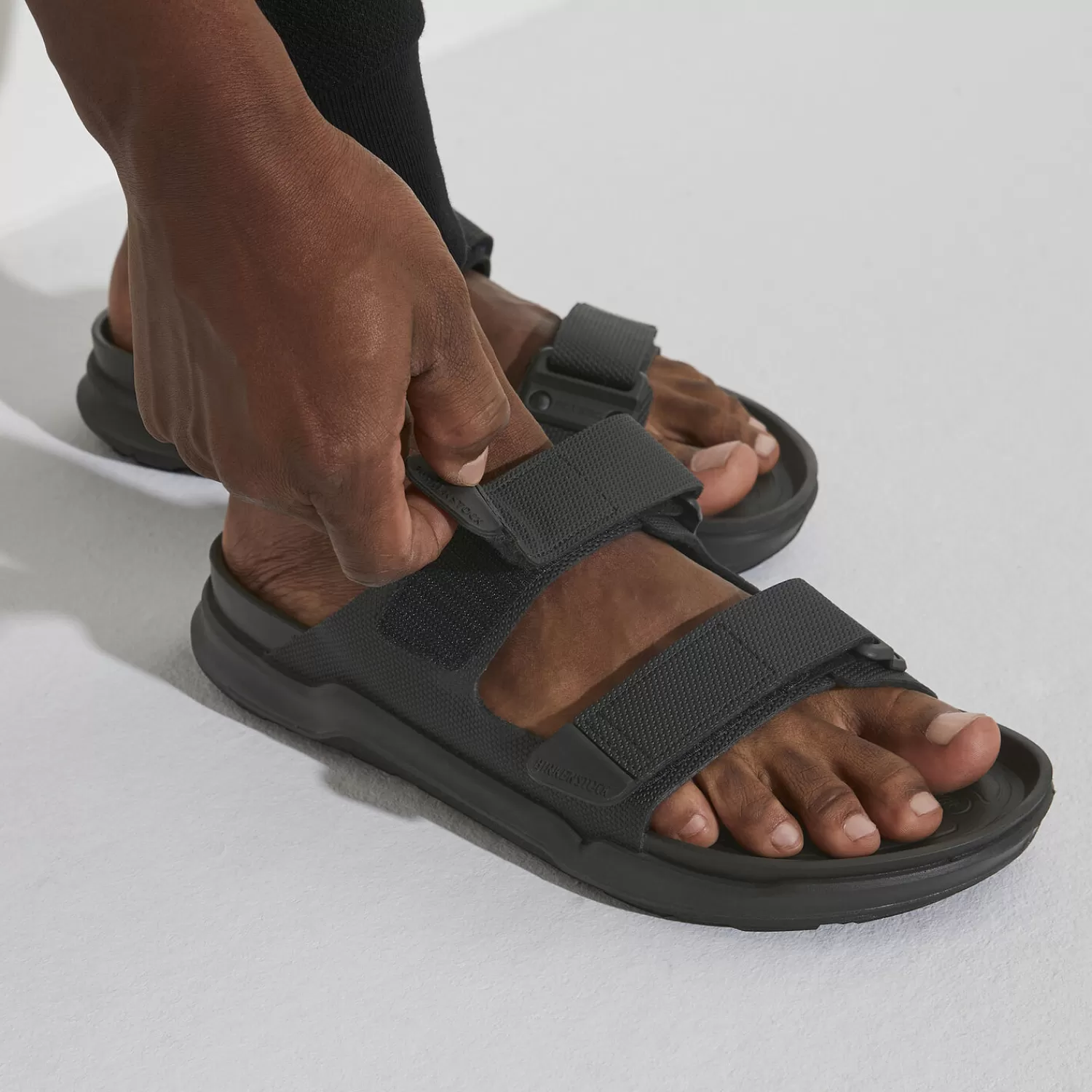 Birkenstock Sandali ATACAMA per Uomo - Comodi con 2 Fascette Regolabili, Design Resistente per Escursioni e Tempo Libero