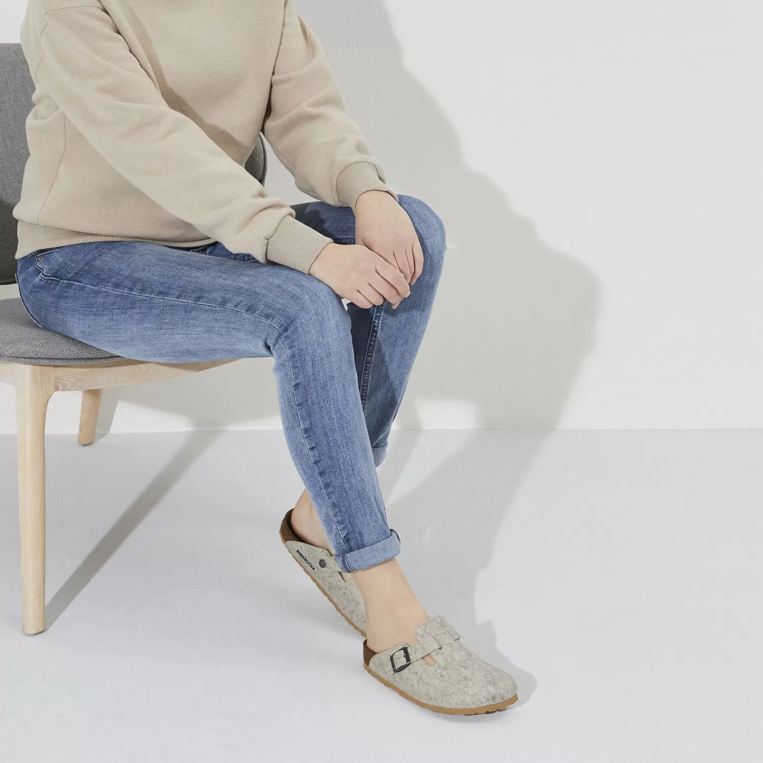 Zoccoli Comodi in Pelle per Donna - Modello Boston Birkenstock con Suola Anatomica e Design Classico