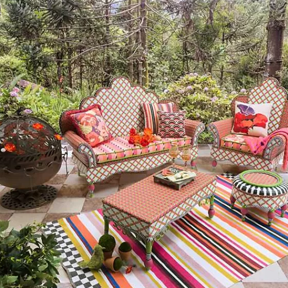 Comodo Divanetto da Esterno Stile Poppy Breezy - Sconto Esclusivo MacKenzie-Childs