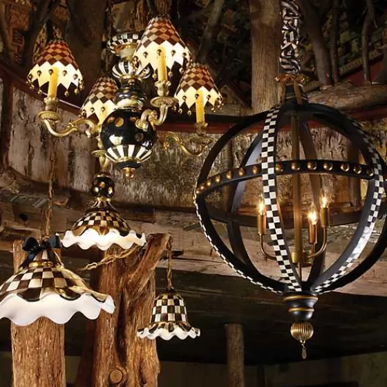 Lampadario Sospeso in Ceramica Rigata con Decorazione Cortigiana - MacKenzie-Childs a Prezzo Accessibile