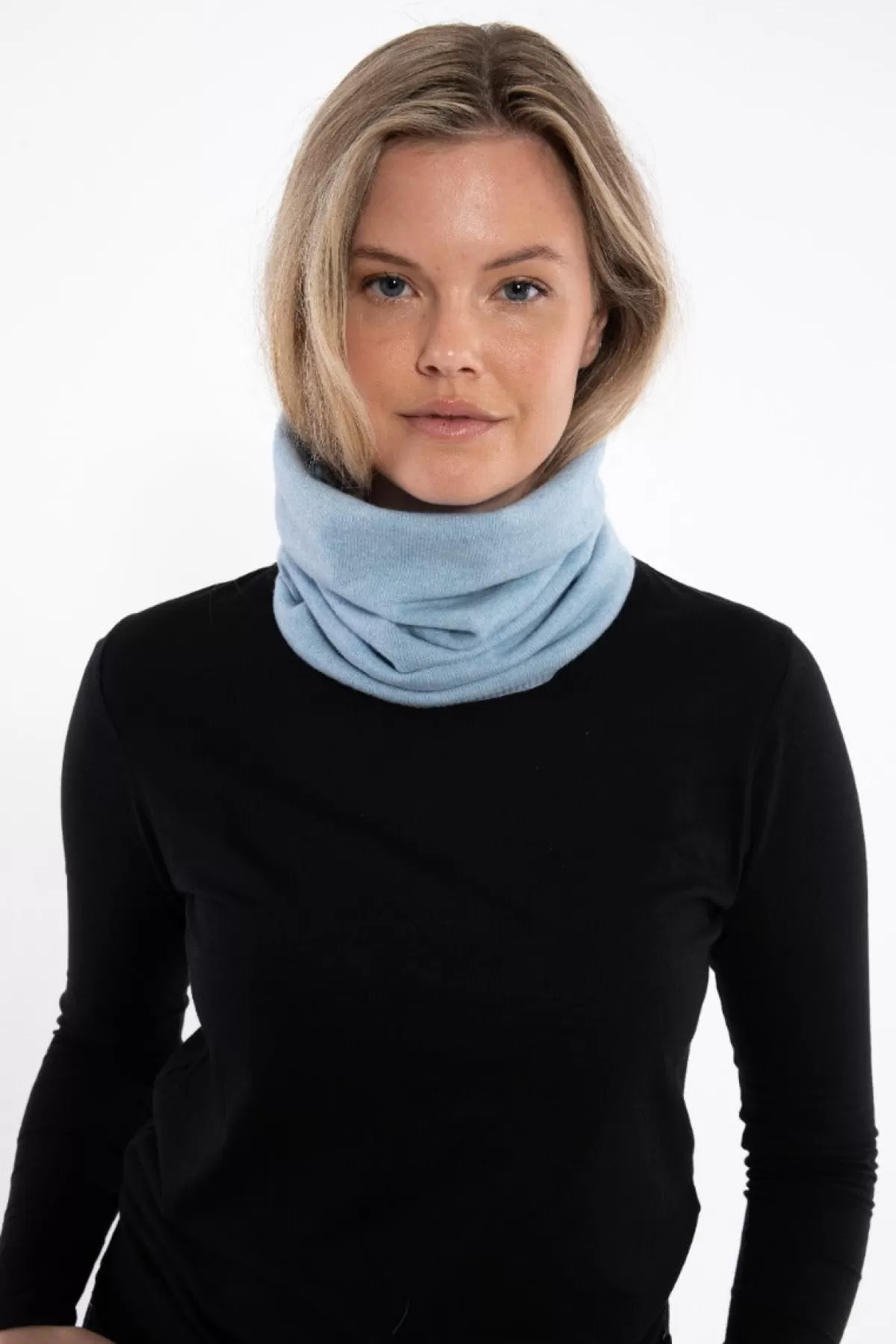 Danefæ Danebest Friend - Fascia Collo in Lana Merino Celeste, Morbida e Leggera per Protezione Termica Tutto l'Anno