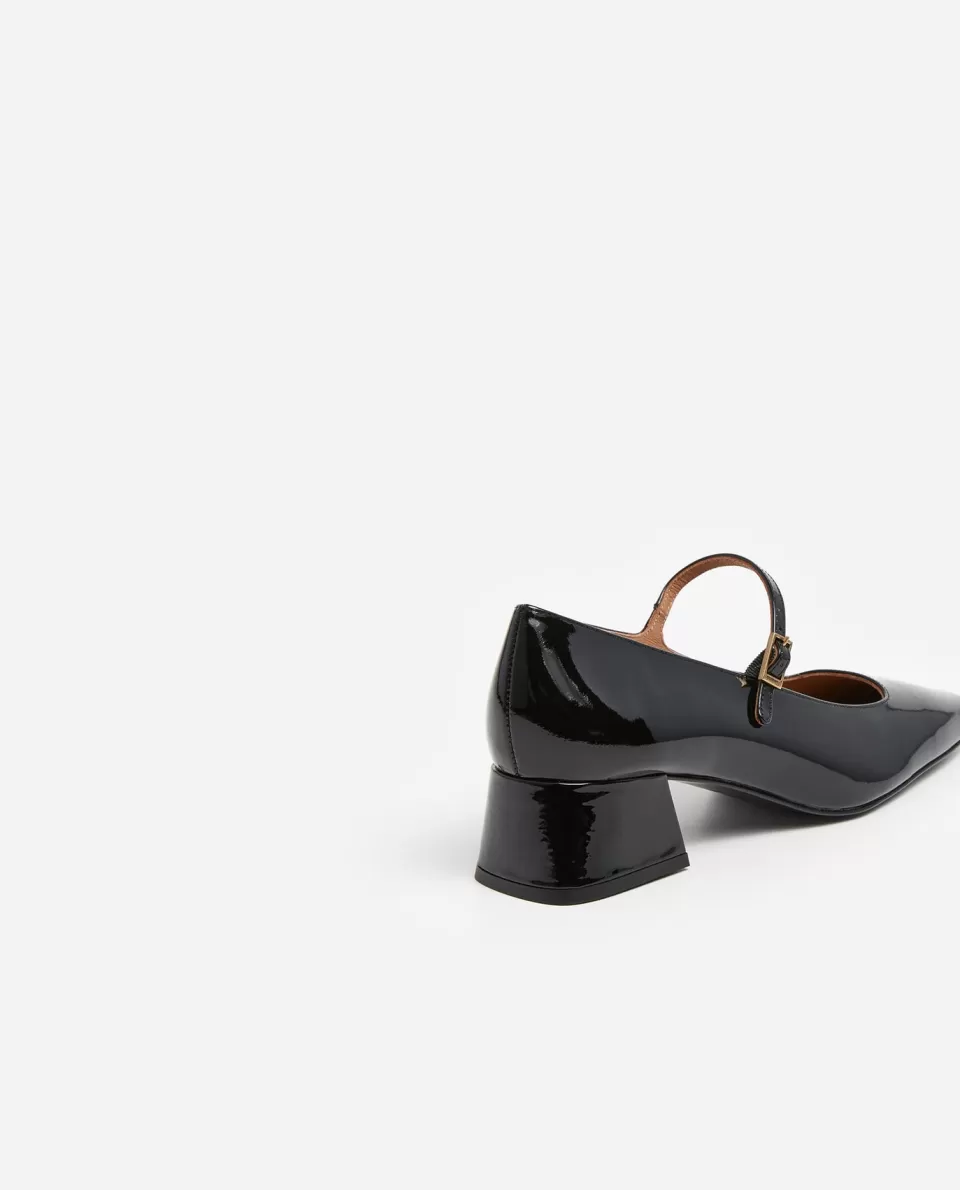 Eleganti Scarpe Flattered-Evan in Pelle Nera - Stile Minimalista e Comodo per Tutto il Giorno
