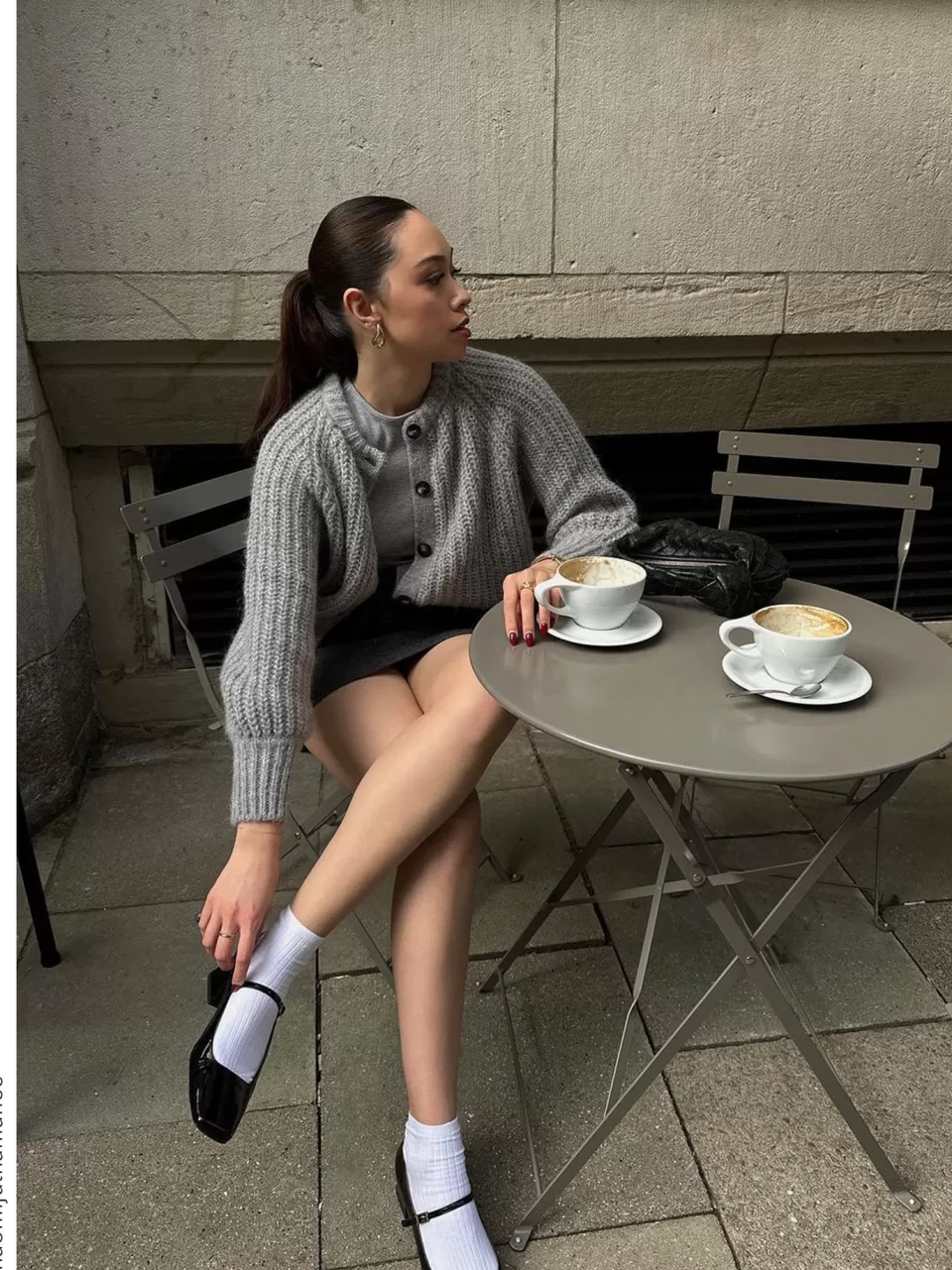 Eleganti Scarpe Flattered-Evan in Pelle Nera - Stile Minimalista e Comodo per Tutto il Giorno