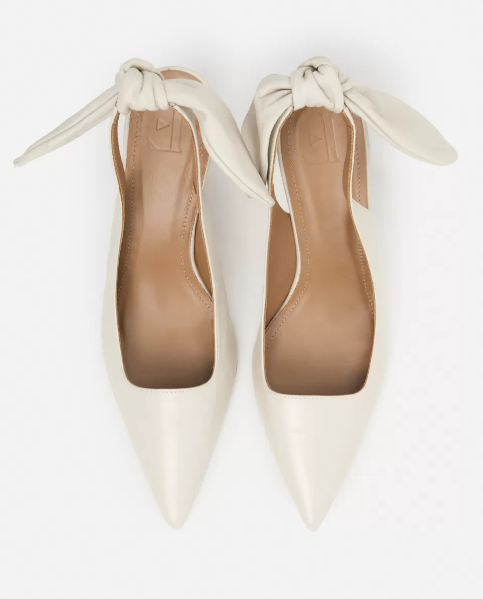 Scarpe in Pelle Flattered Francesca con Fiocco Elegante - Tacco Basso Comodo e Stile senza Tempo
