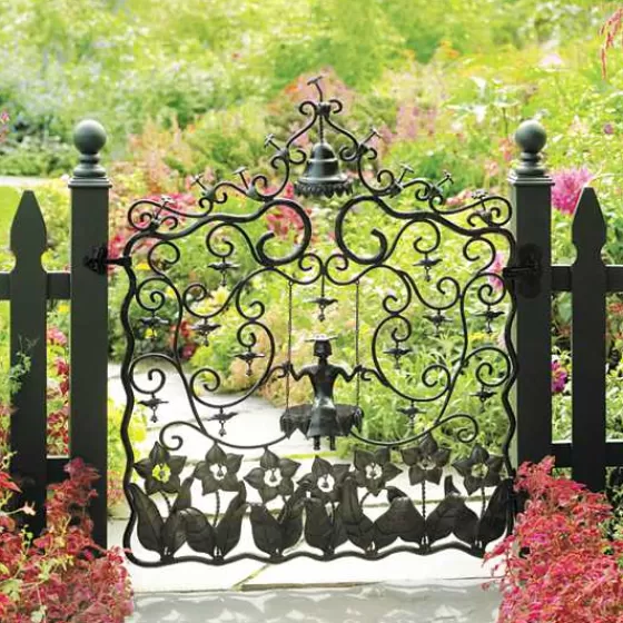 Portone da Giardino Elegante con Stile Vittoriano - Design MacKenzie-Childs | Boutique Mrs. Powers
