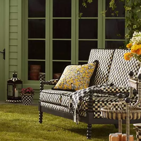 Divano da Esterno con Design a Colonnine MacKenzie-Childs - Prezzo Imperdibile per Giardino e Terrazzo